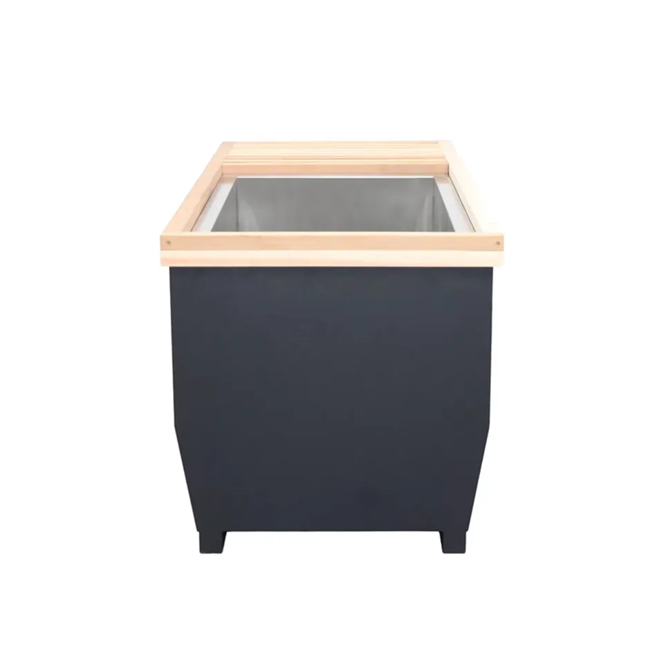 Red cedar cold tub with 304 stainless steel liner 008 — detail 1