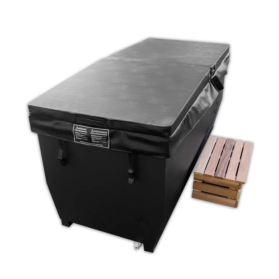 Red cedar cold tub with 304 stainless steel liner 008 — detail 2