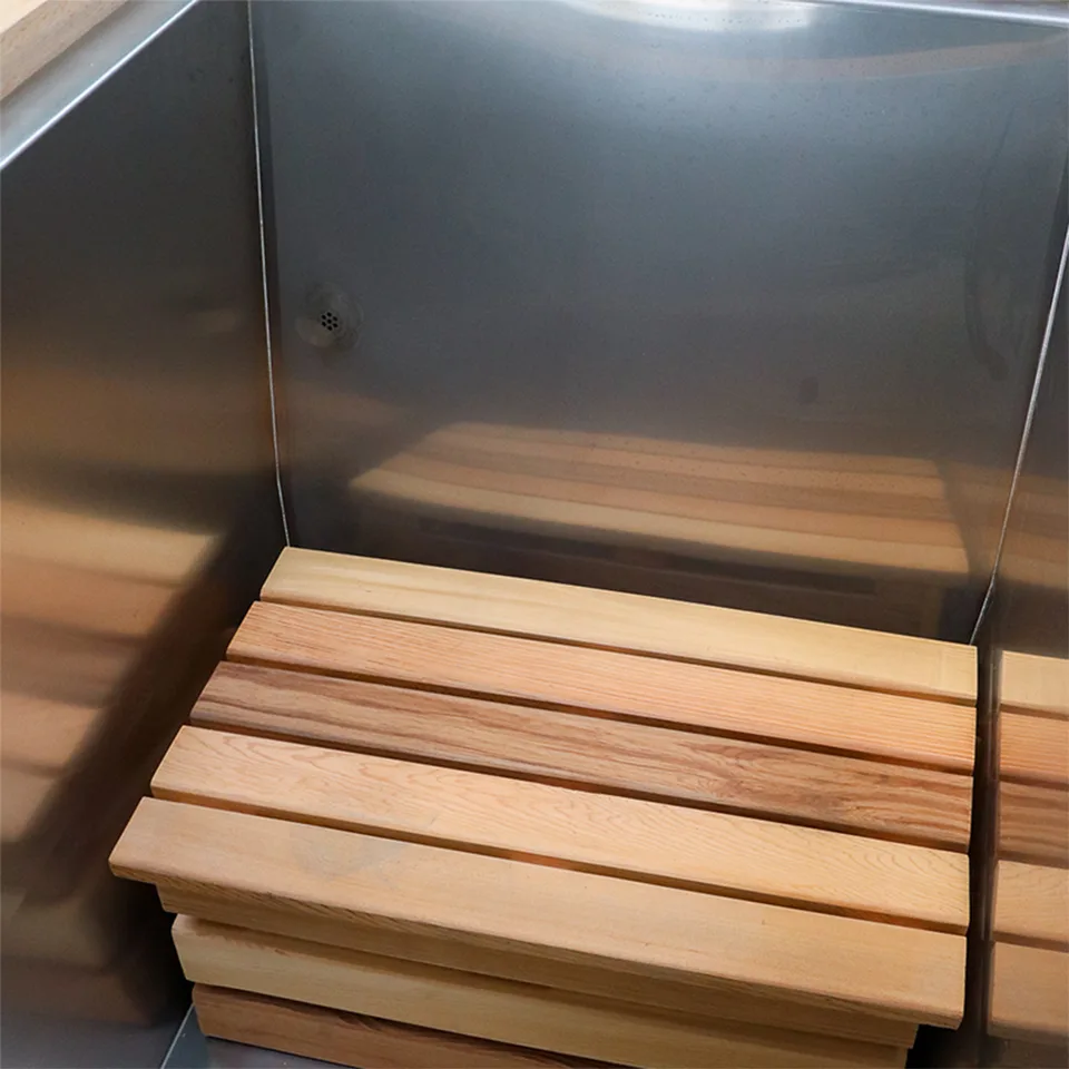 Red cedar cold tub with 304 stainless steel liner 008 — detail 4